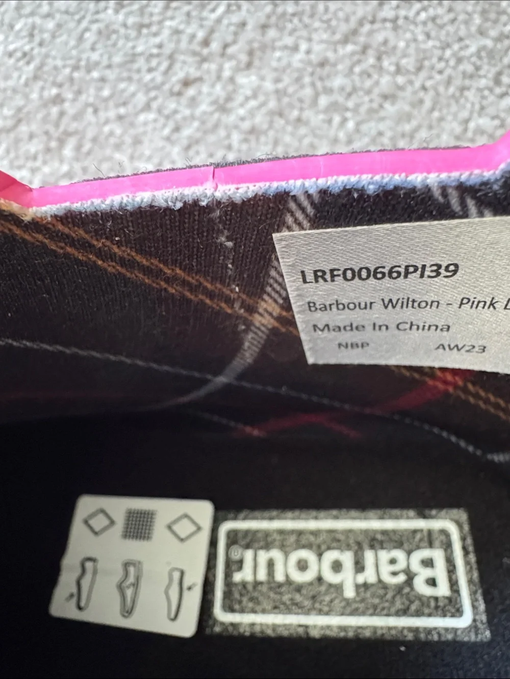 NIB Barbour Pink Dahlia Chelsea Rain Boots in Size 7
